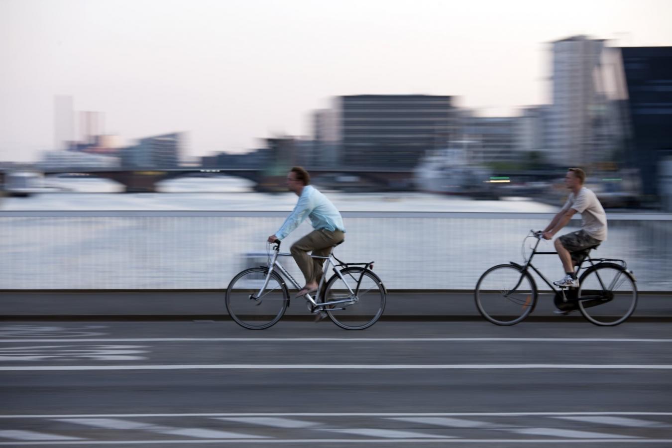 Cykler blurry | Nicolaj Perjesi