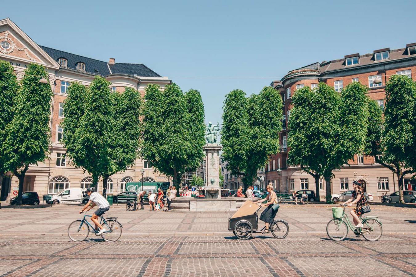 Sankt Thomas Plads | Astrid Maria Rasmussen