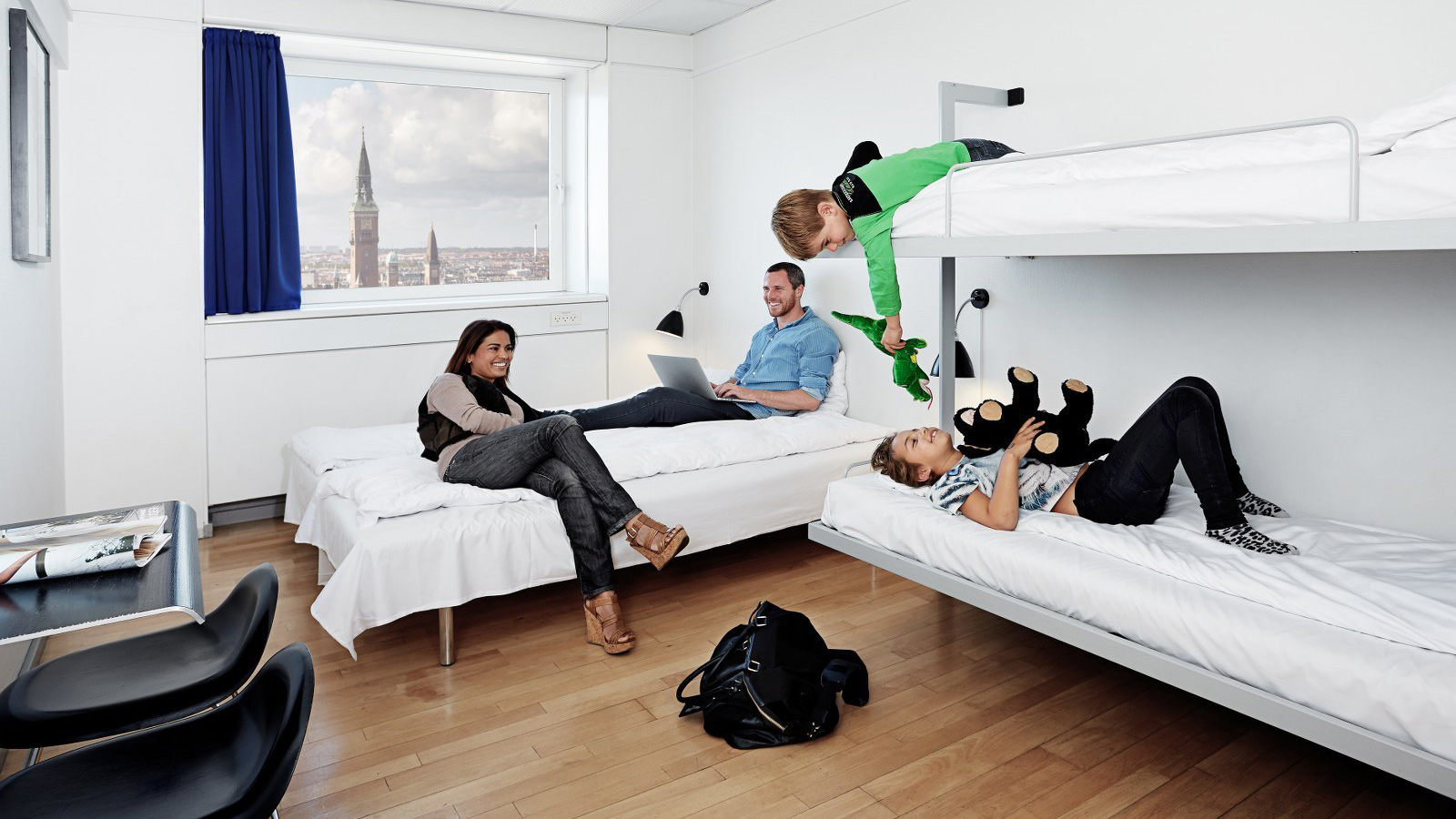 Family at a room at Danhostel Copenhagen City