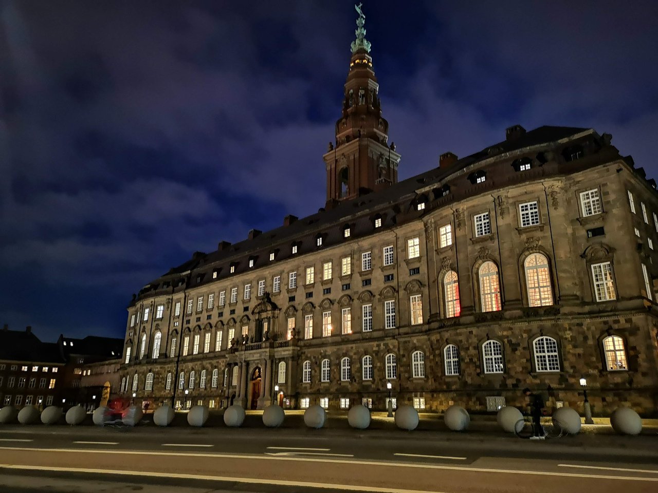 Christiansborg palace night