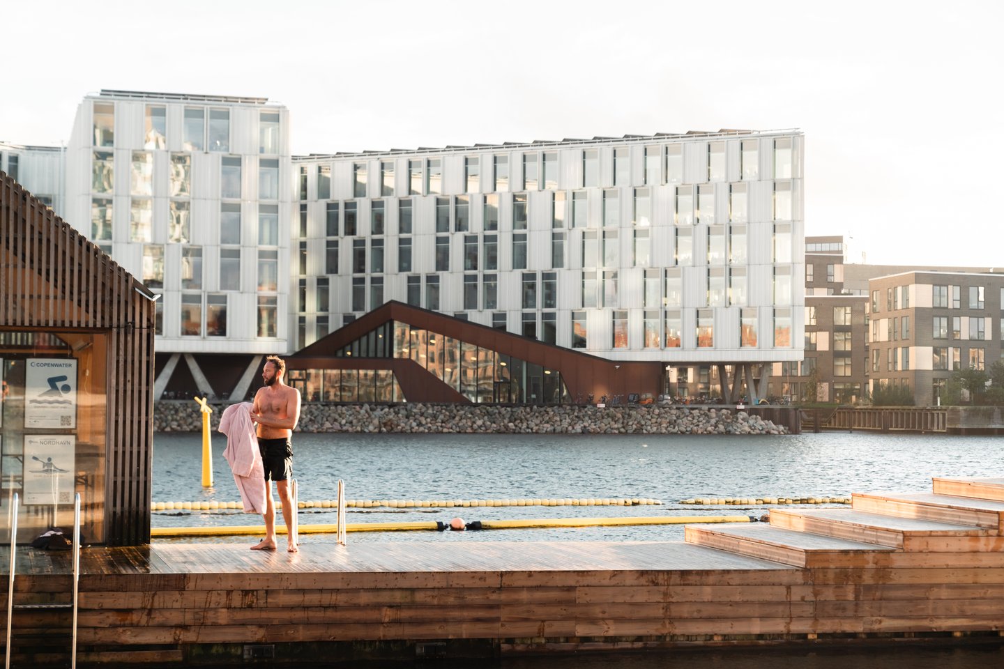 Sandkaj Bathing Zone - Anders Lendager