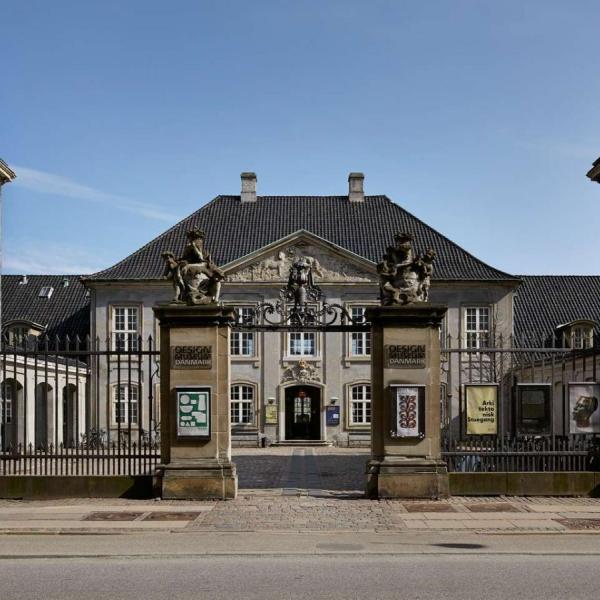 Designmuseum Danmark i Bredgade i hjertet af Københavns gamle Frederiksstad.