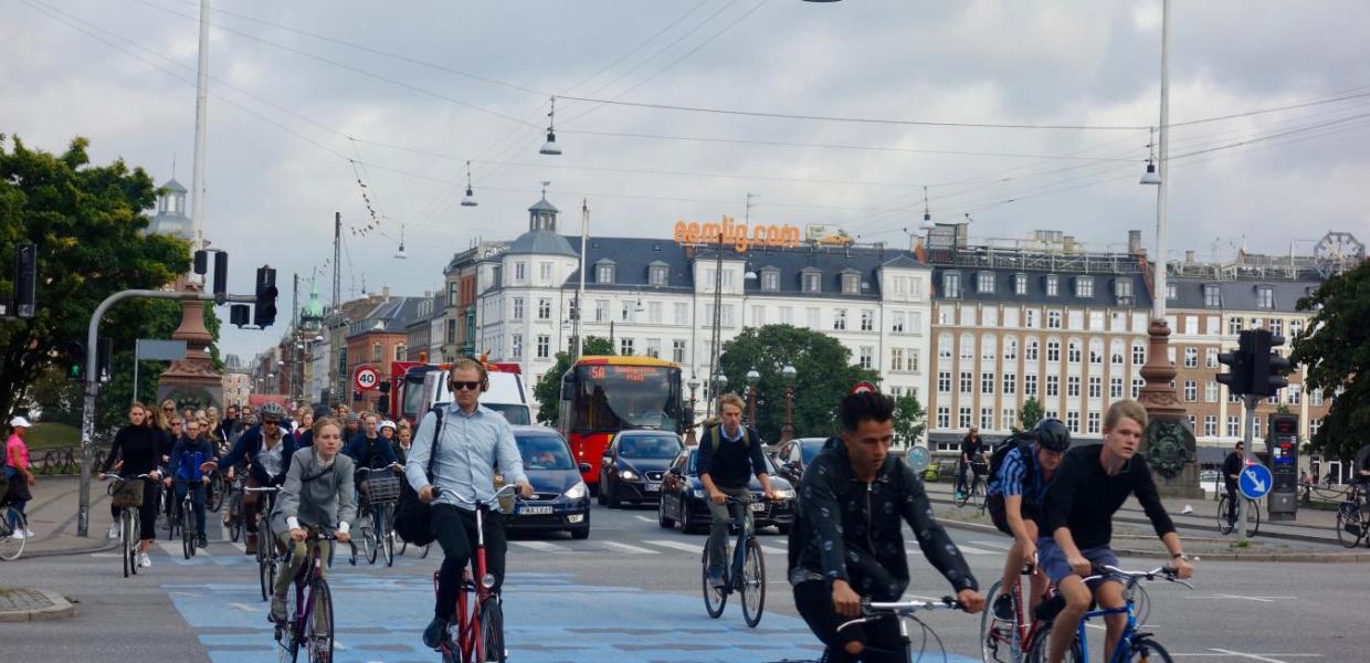 On any given workday more than 40,000 people cycle across Queen Louises Bridge