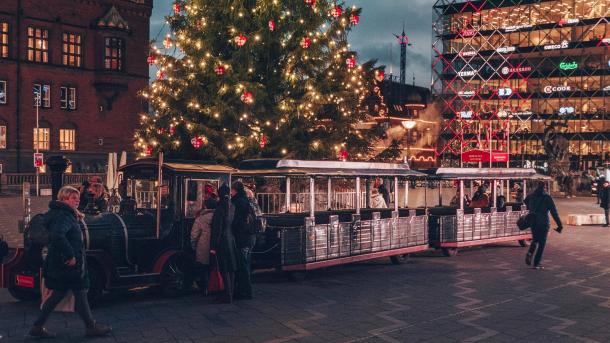 Christmas Tree at Rådhuspladsen | Wonderful Copenhagen
