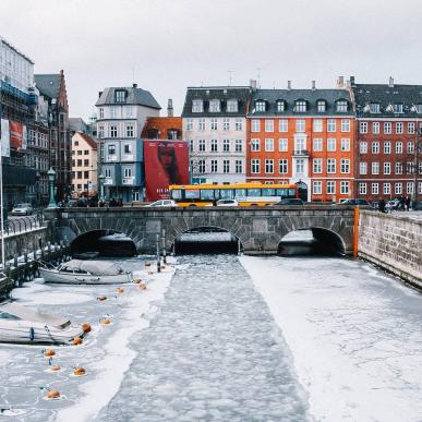 Frozen canal | Daniel Jensen